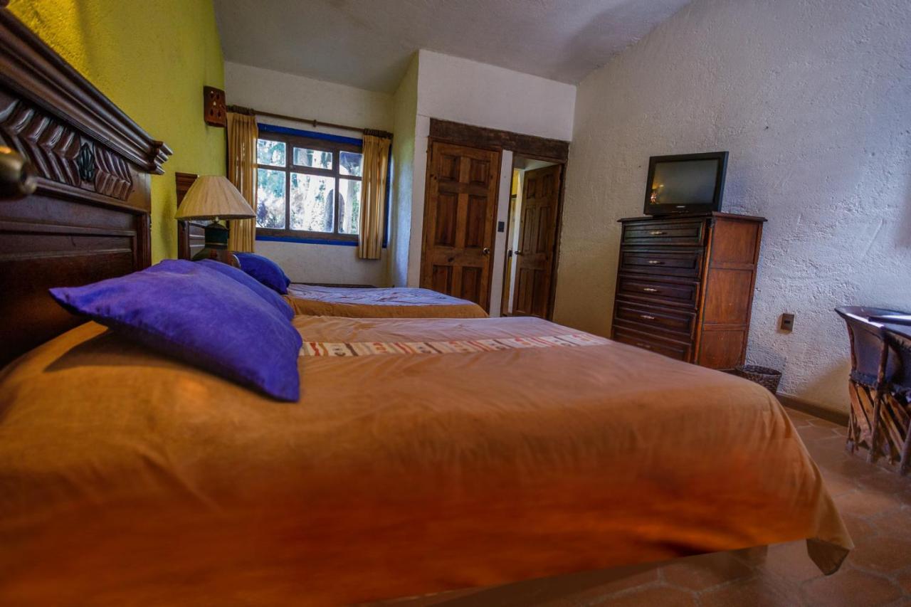 Lago Sol Hotel & Suites Цинцунцан Экстерьер фото